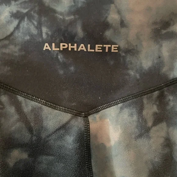 Alphalete Surface Power Pocket Leggings - Black/Grey - Picture 6 of 9
